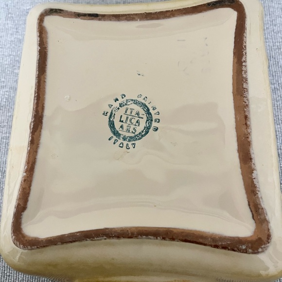 Italian Handcrafted Ceramic Art Tray with Tuscany Design - Picture 3 of 3